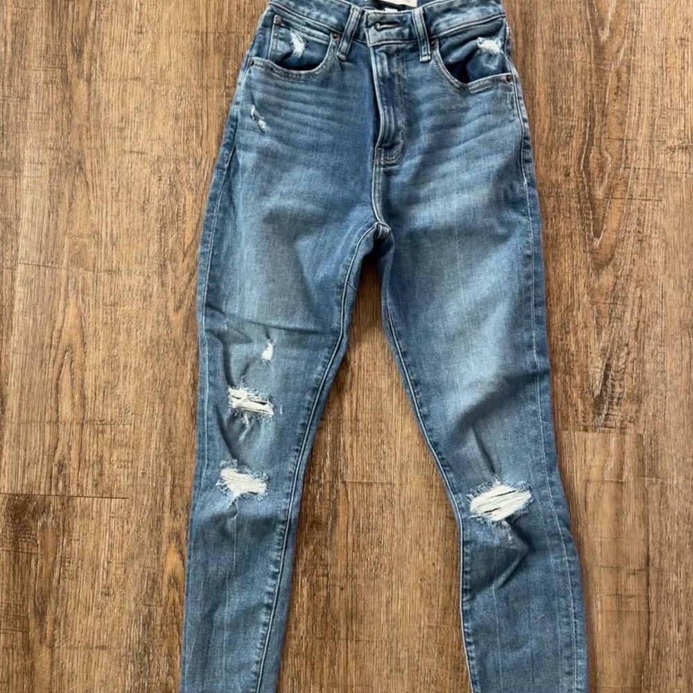 Abercrombie & Fitch Light Blue Distressed Skinny Jeans